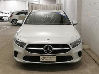2020 Mercedes-Benz A 180 - Thumbnail