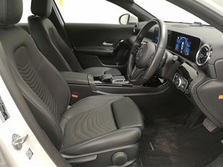 2020 Mercedes-Benz A 180 - Thumbnail