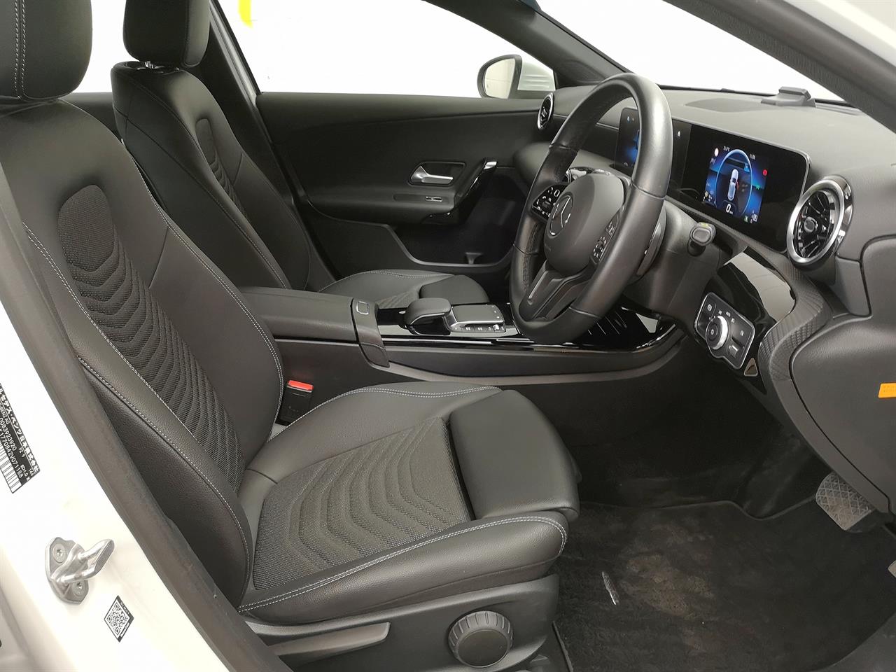 2020 Mercedes-Benz A 180