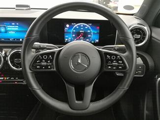 2020 Mercedes-Benz A 180 - Thumbnail