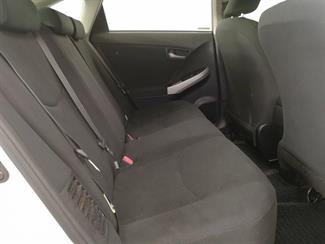 2015 Toyota Prius - Thumbnail