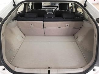 2015 Toyota Prius - Thumbnail