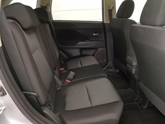 2014 Mitsubishi Outlander - Thumbnail