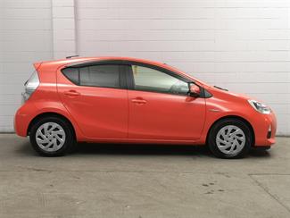 2012 Toyota Aqua - Thumbnail