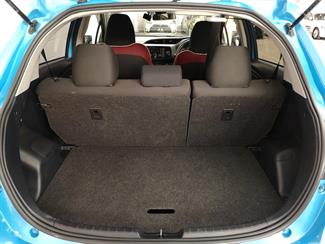 2018 Toyota Vitz - Thumbnail