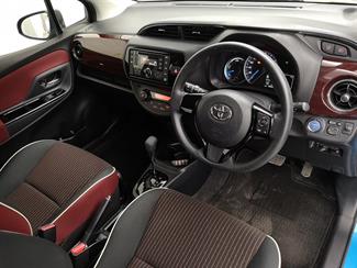 2018 Toyota Vitz - Thumbnail
