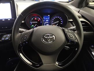 2020 Toyota C-HR - Thumbnail