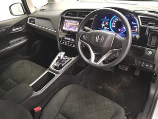 2016 Honda Shuttle - Thumbnail
