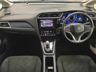 2016 Honda Shuttle - Thumbnail