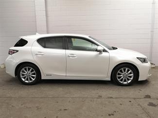 2012 Lexus CT 200H - Thumbnail