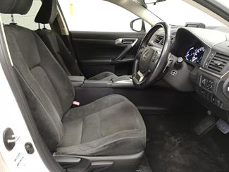2014 Lexus CT 200H - Thumbnail