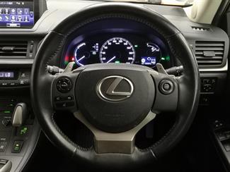2014 Lexus CT 200H - Thumbnail