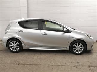2013 Toyota Aqua - Thumbnail