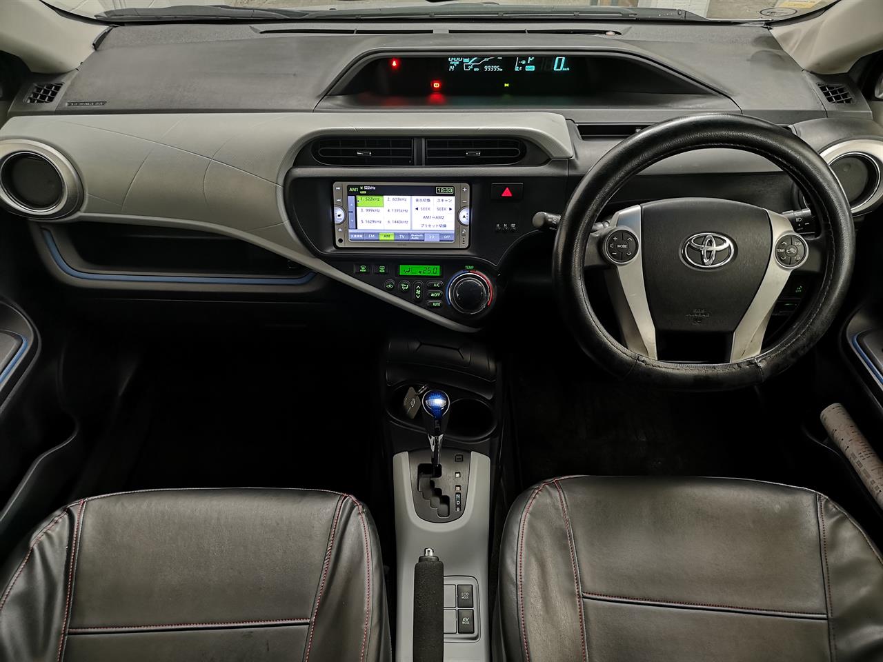 2013 Toyota Aqua