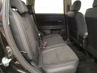 2015 Mitsubishi Outlander - Thumbnail