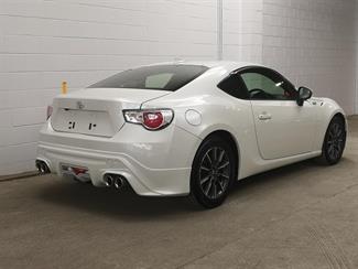 2015 Toyota 86 - Thumbnail