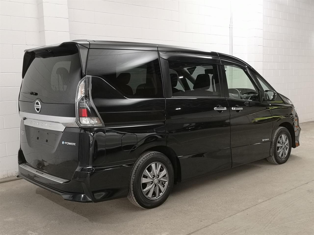 2018 Nissan Serena