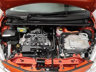 2017 Toyota Vitz - Thumbnail