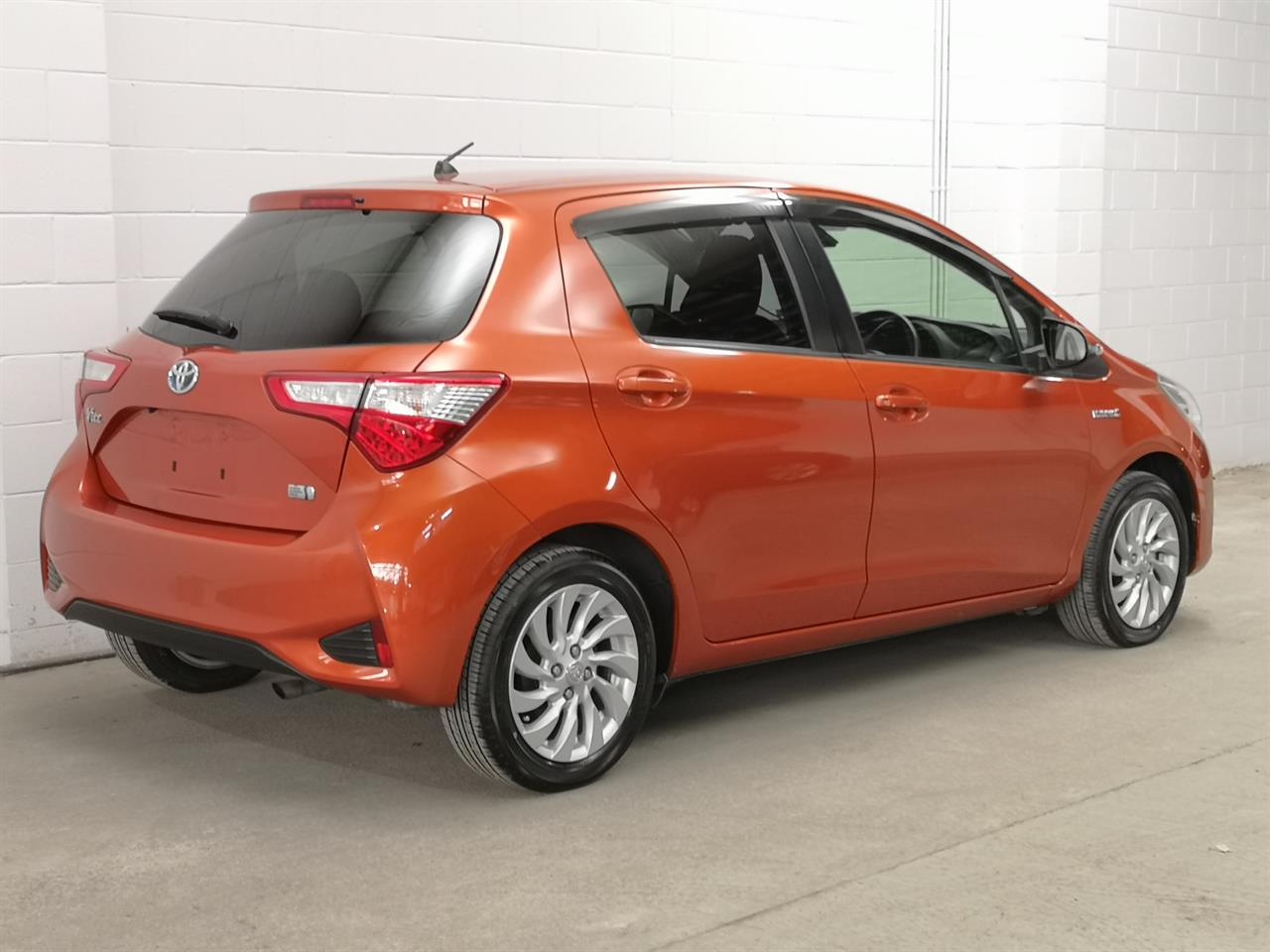2017 Toyota Vitz