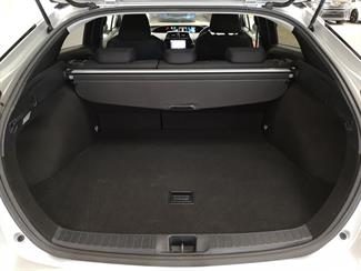 2017 Toyota Prius - Thumbnail