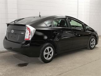 2012 Toyota Prius - Thumbnail