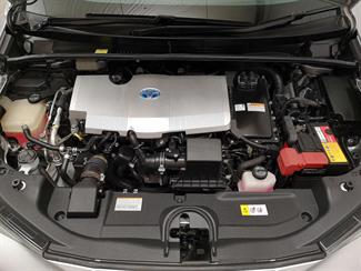 2016 Toyota Prius - Thumbnail