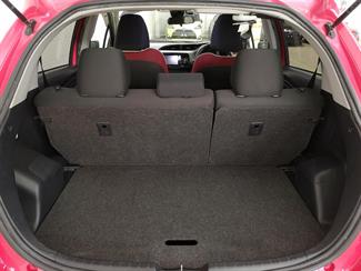 2017 Toyota Vitz - Thumbnail