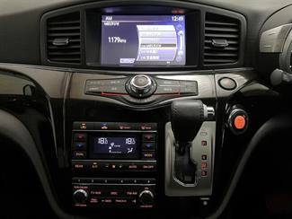 2012 Nissan Elgrand - Thumbnail