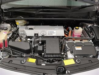 2013 Toyota Prius - Thumbnail