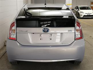 2013 Toyota Prius - Thumbnail