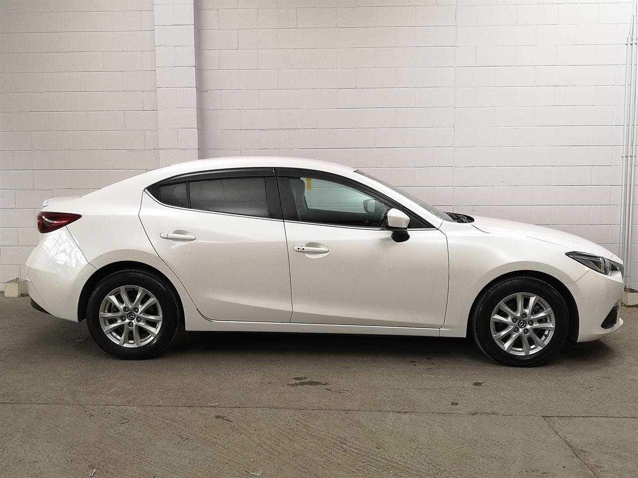 2014 Mazda Axela