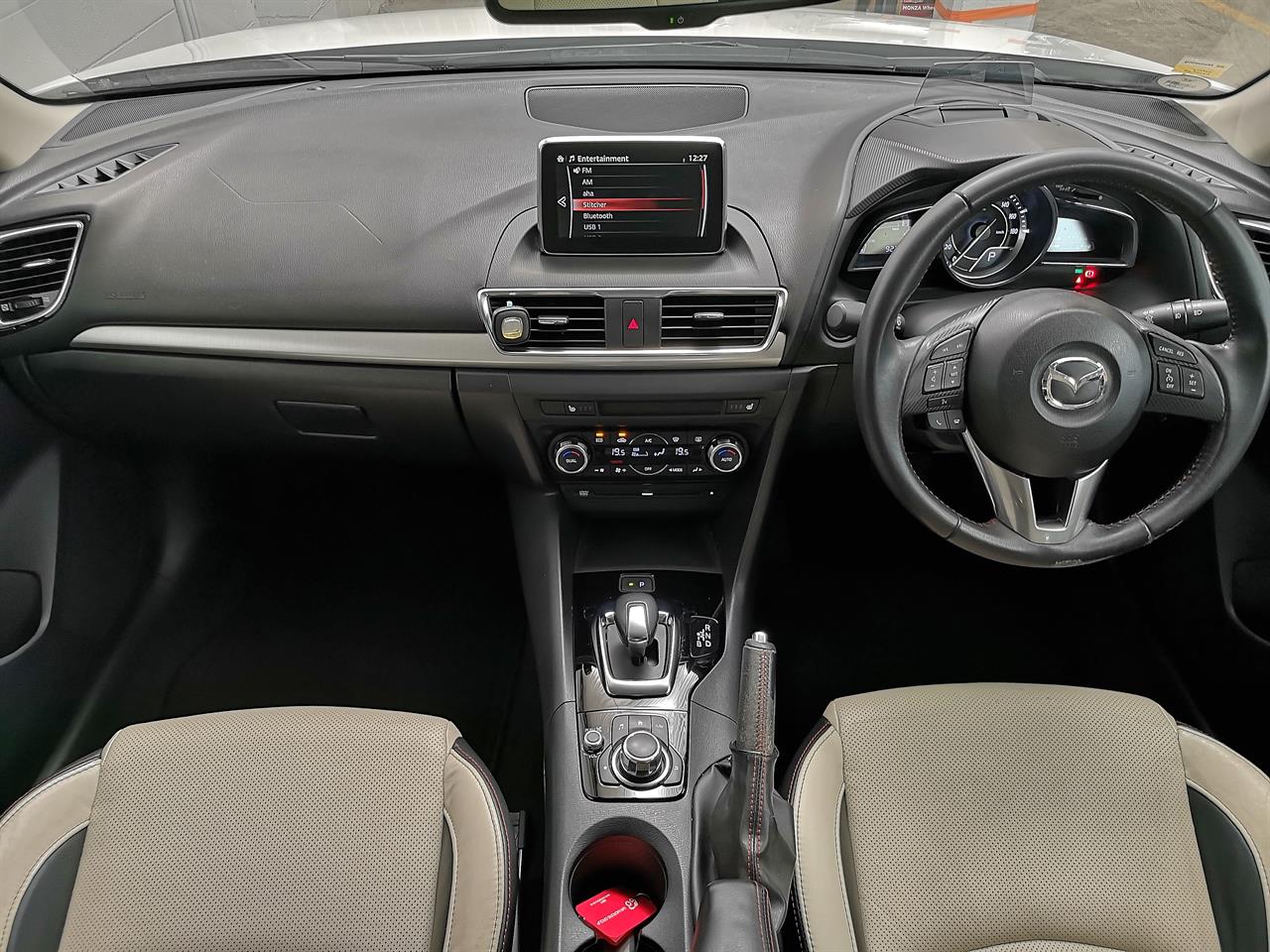 2014 Mazda Axela