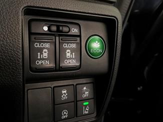 2015 Honda Odyssey - Thumbnail