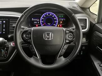 2015 Honda Odyssey - Thumbnail