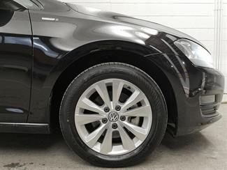 2016 Volkswagen Golf - Thumbnail