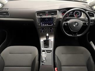 2016 Volkswagen Golf - Thumbnail