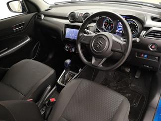2017 Suzuki Swift - Thumbnail