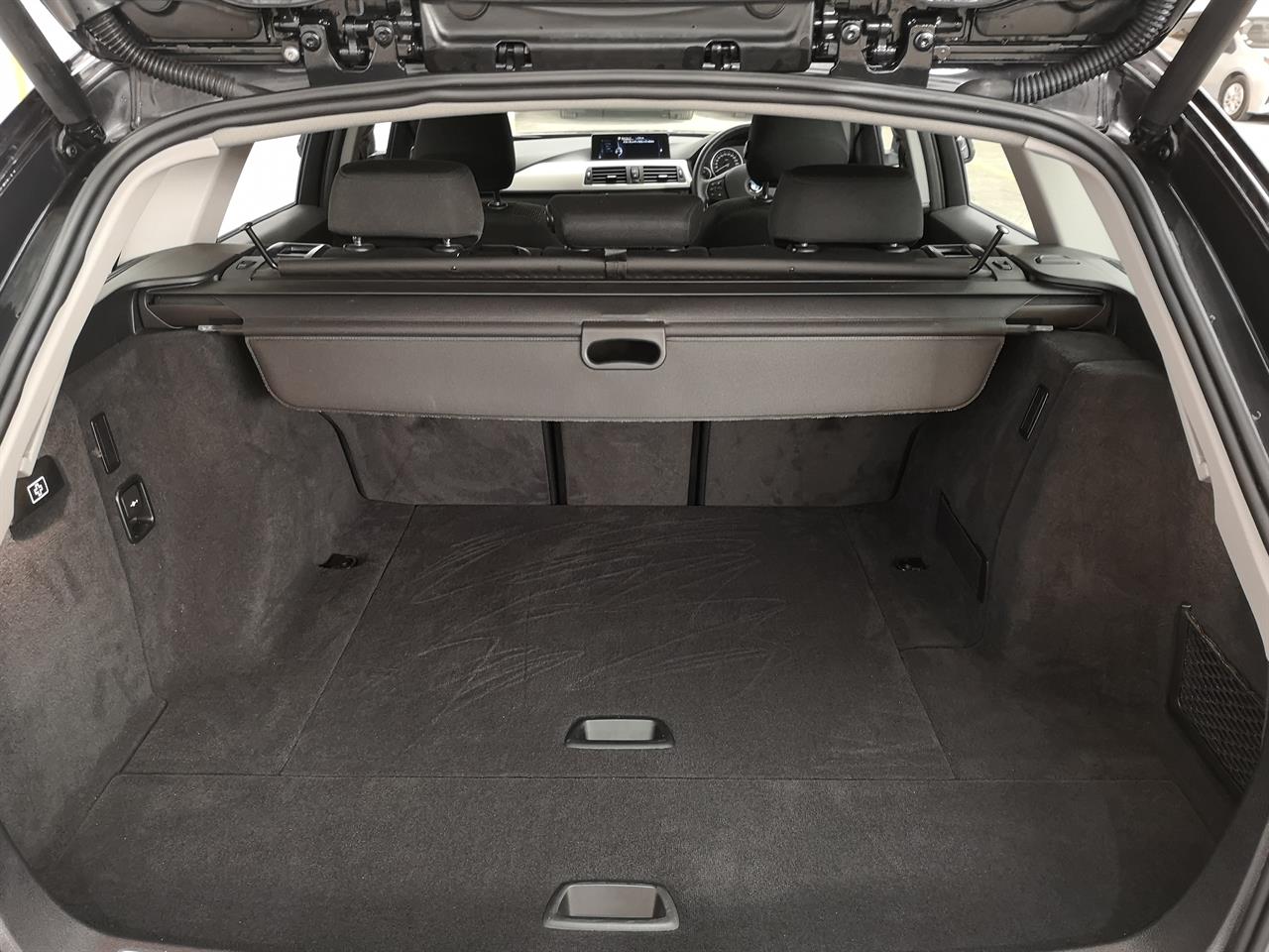 2015 BMW 320i