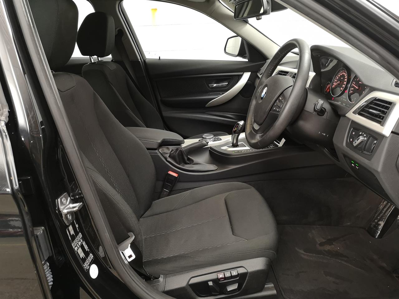 2015 BMW 320i