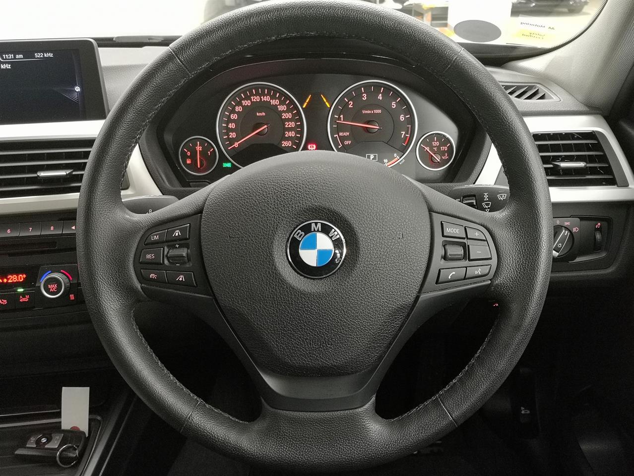 2015 BMW 320i