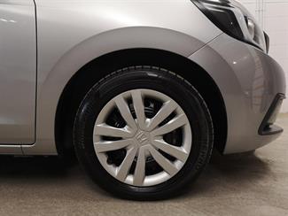 2020 Honda Fit - Thumbnail