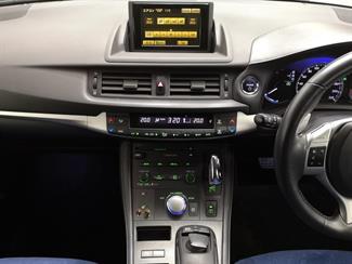 2012 Lexus CT 200H - Thumbnail