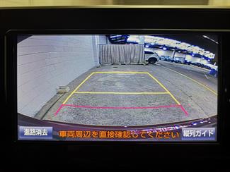 2017 Toyota C-HR - Thumbnail