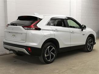 2021 Mitsubishi Eclipse Cross - Thumbnail