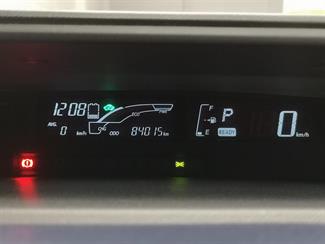 2015 Toyota Aqua - Thumbnail