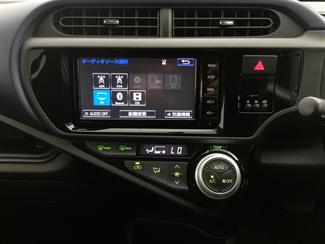 2015 Toyota Aqua - Thumbnail