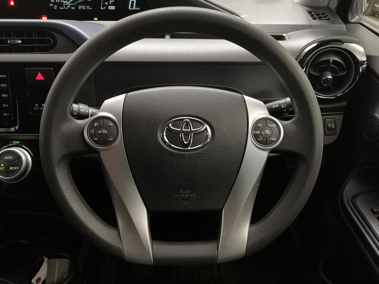 2015 Toyota Aqua