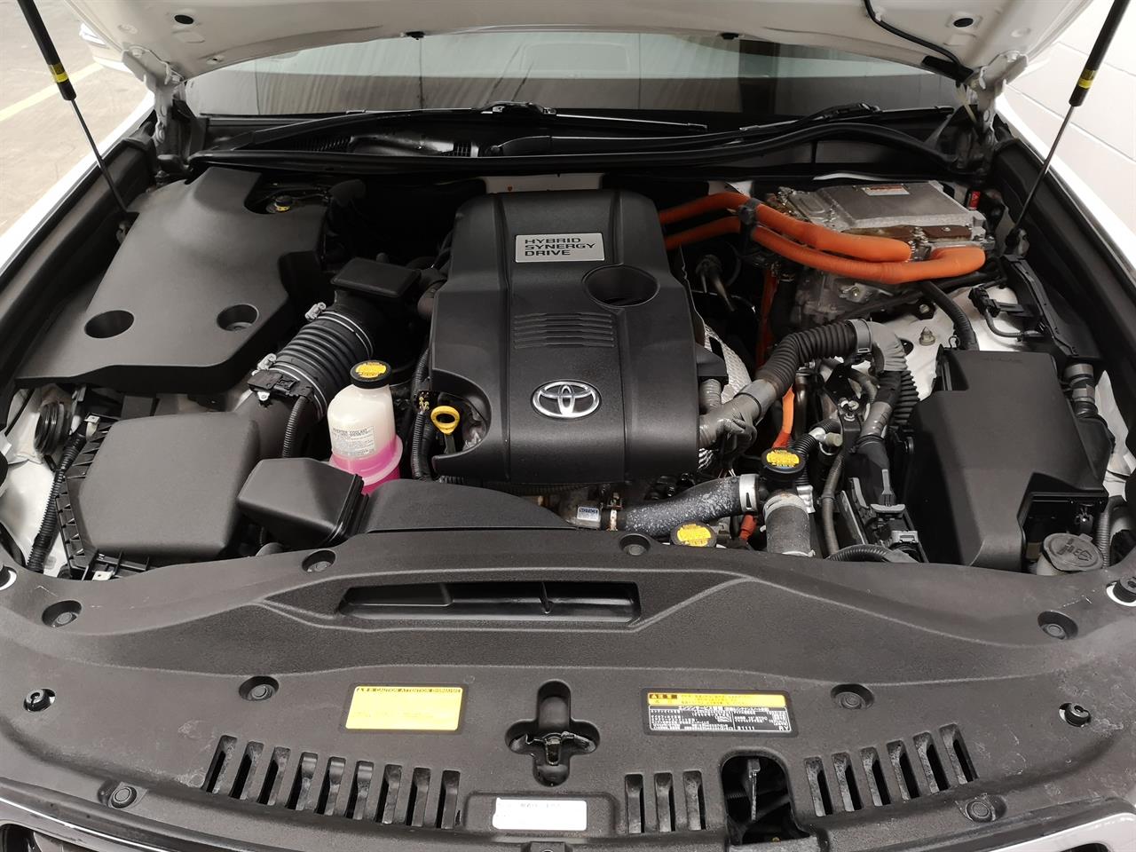 2014 Toyota Crown