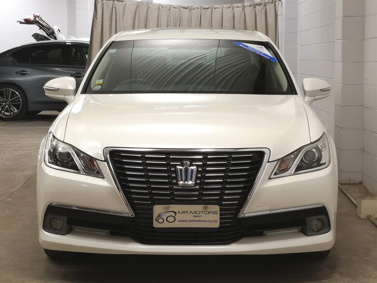 2014 Toyota Crown