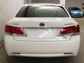 2014 Toyota Crown - Thumbnail